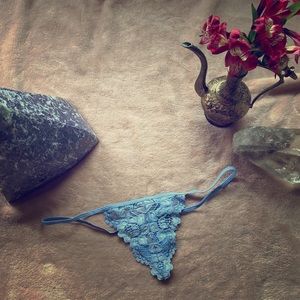 Fredricks of Hollywood Lace G-String Panty BNWT